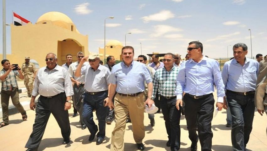 وصول وزيري النقل والتجارة لأبو سمبل لافتتاح منفذ قسطل مع السودان